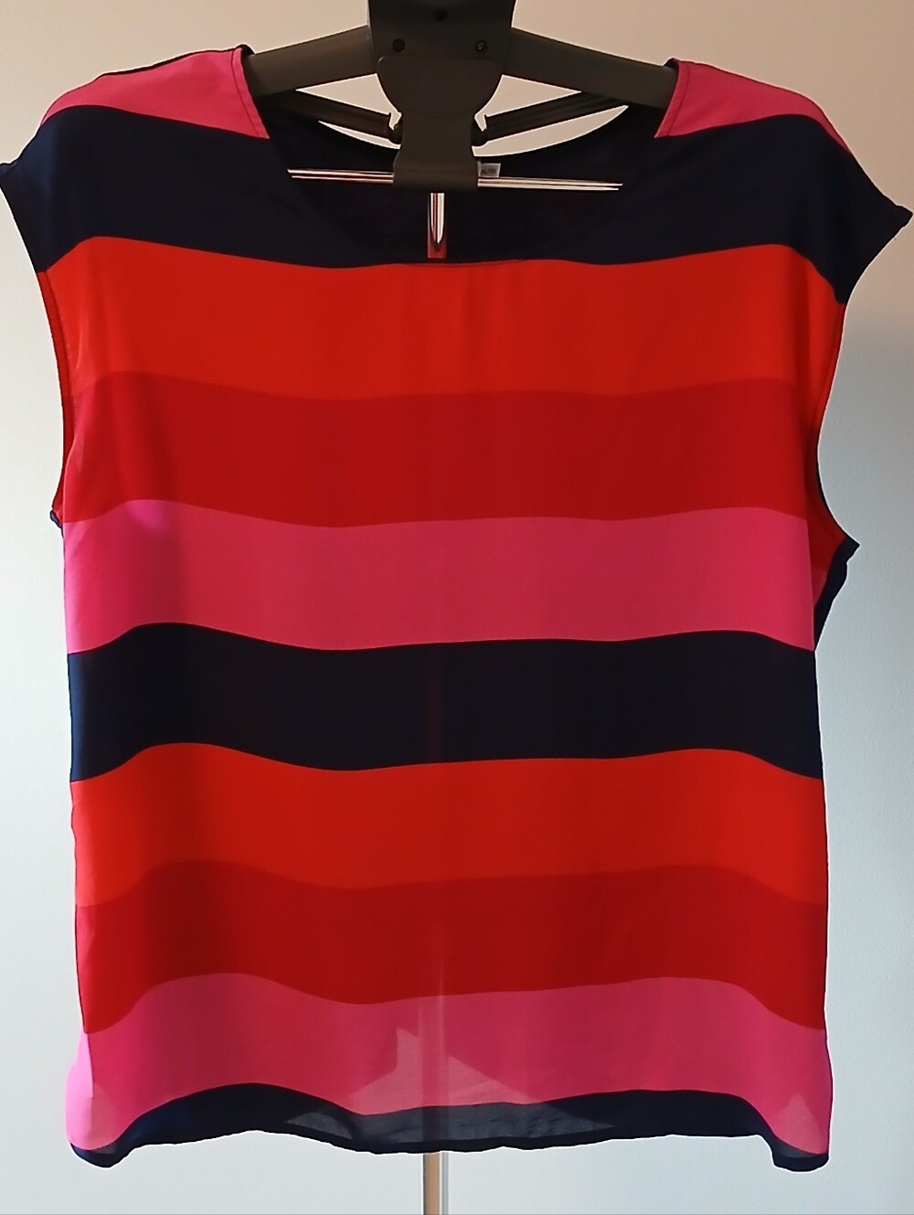 Ricki's Sleeveless Top Size XL